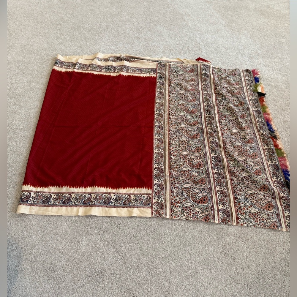 Indian saree - Picture 2 of 2